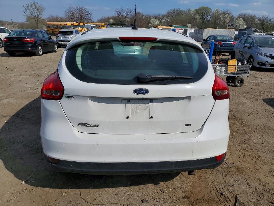 2016 Ford Focus VIN 1FADP3K29GL364610 COPART salvage auction — VANDALISM, Md - Cert Of Salvage > 75% Damage, sold $450 on 2026-07-02 (photo 6)