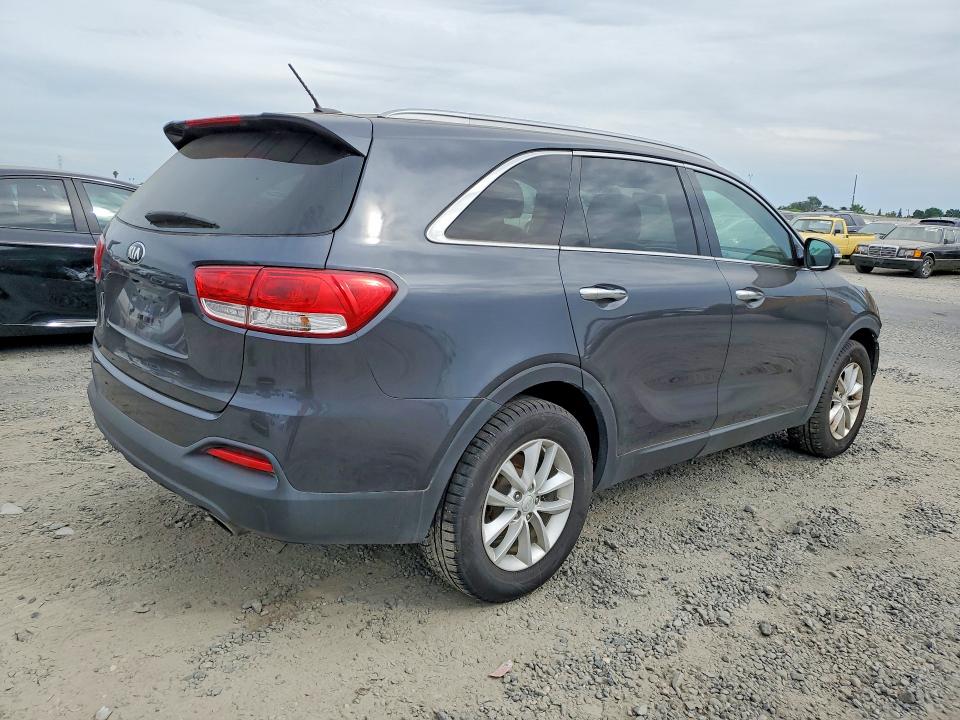 2017 Kia Sorento VIN 5XYPGDA50HG333221 COPART salvage auction — FRONT END, Or - Dis/Dlr/Exp Only Clean Title, sold $925 on 2026-07-21 (photo 3)