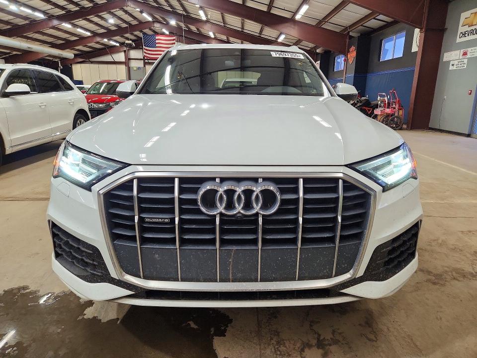 2021 Audi Q7 VIN WA1AXAF77MD025738 COPART salvage auction — MINOR DENT/SCRATCHES, CT - CERTIFICATE OF TITLE, sold $17,800 on 2026-07-31 (photo 5)