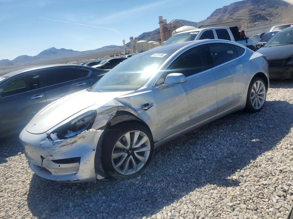 2018 Tesla Model 3 VIN 5YJ3E1EA1JF007872 COPART salvage auction — FRONT END, Nv - Salvage Title, sold $5,800 on 2026-07-20 (photo 1)