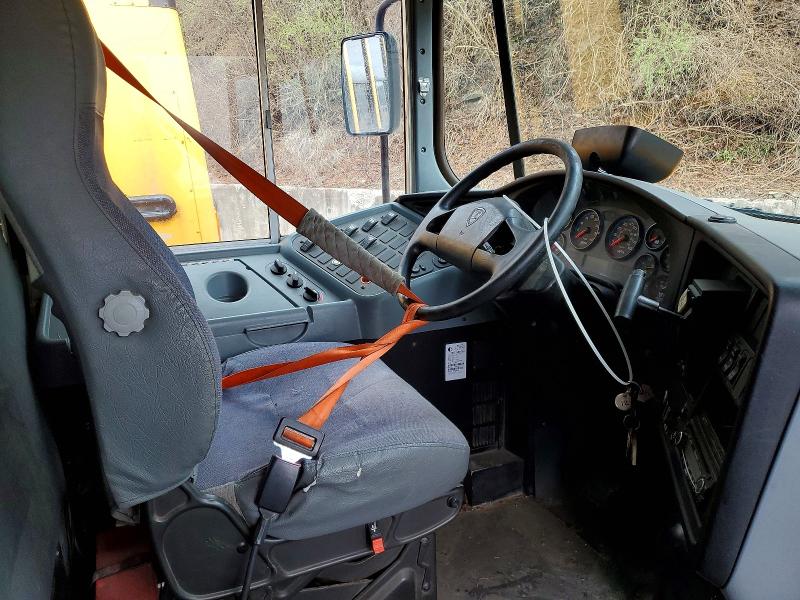 2014 Ic corporation Ce series school VIN 4DRBUAAN8EB778826 COPART salvage auction — NORMAL WEAR, Pa - Cert Of Title, sold $1,400 on 2026-07-08 (photo 7)