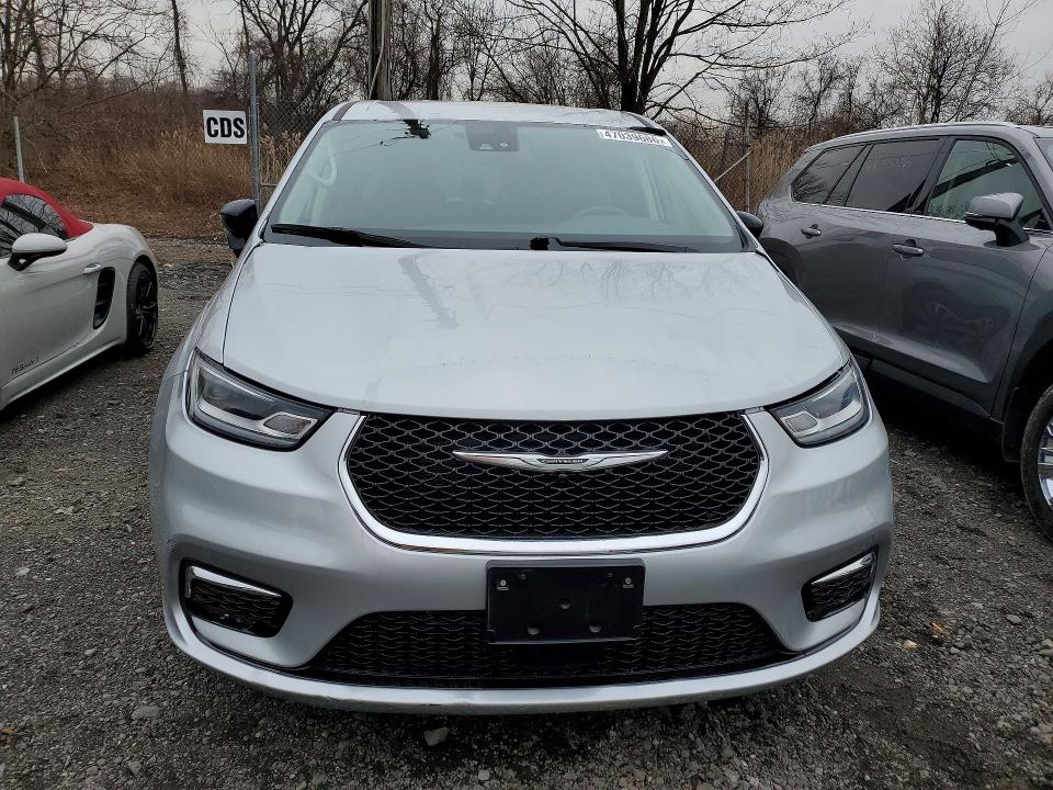 2024 Chrysler Pacifica VIN 2C4RC1S76RR141544 COPART salvage auction — WATER/FLOOD, Nj - Cert Of Title-Salvage Flood, sold $14,200 on 2026-07-03 (photo 5)