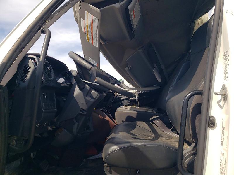 2024 Hino Hino xl8 VIN 5PVNM9AV2R5S50039 COPART salvage auction — ROLLOVER, VA - CERT OF TITLE - SALVAGE, sold $1,250 on 2026-07-23 (photo 5)