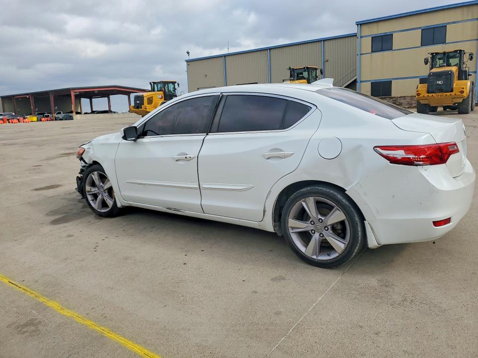 2015 Acura Ilx VIN 19VDE1F31FE010118 COPART salvage auction — FRONT END, Salvage Title, sold $450 on 2026-07-09 (photo 2)