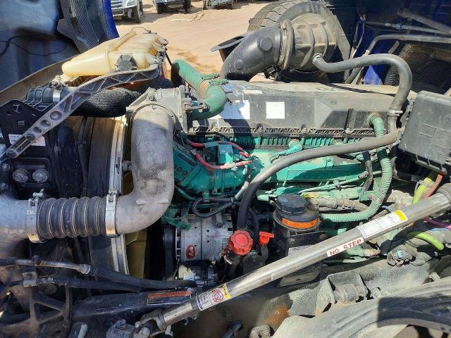 2019 Volvo Vn VIN 4V4NC9EJ6KN200412 COPART salvage auction — MECHANICAL, Ny - Certificate Of Title, sold $8,000 on 2026-07-08 (photo 9)