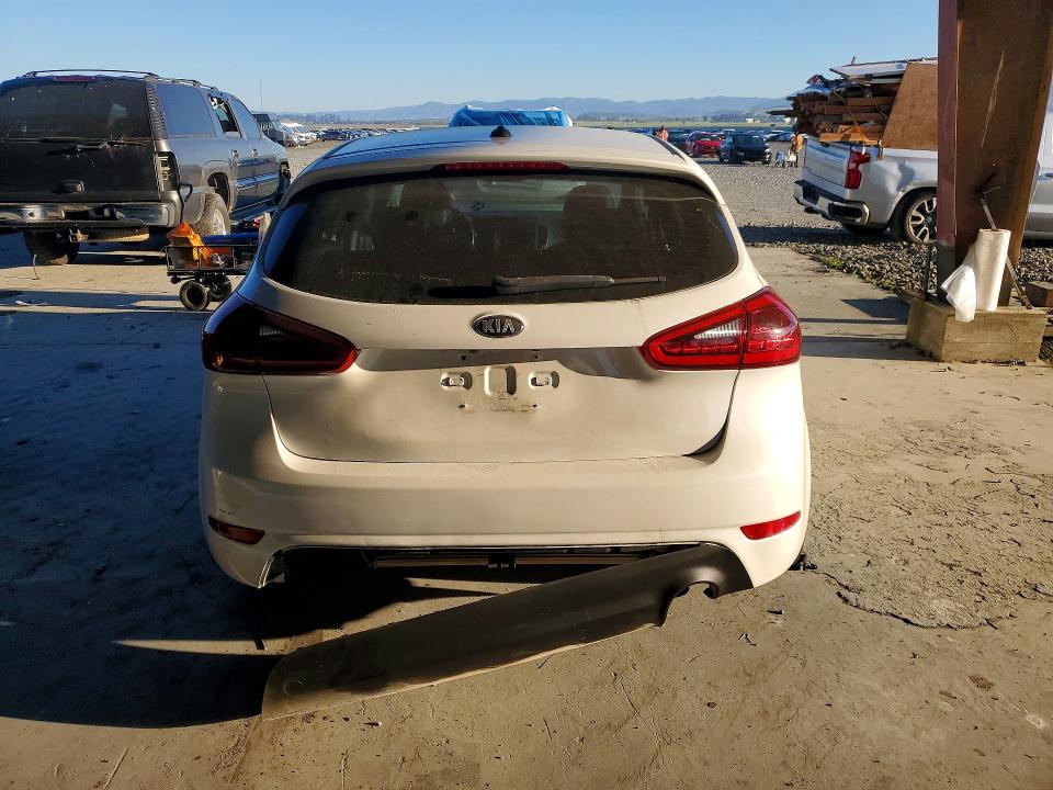 2015 Kia VIN KNAFX5A80F5287565 COPART salvage auction — REAR END, Salvage Title, sold $650 on 2026-07-23 (photo 6)