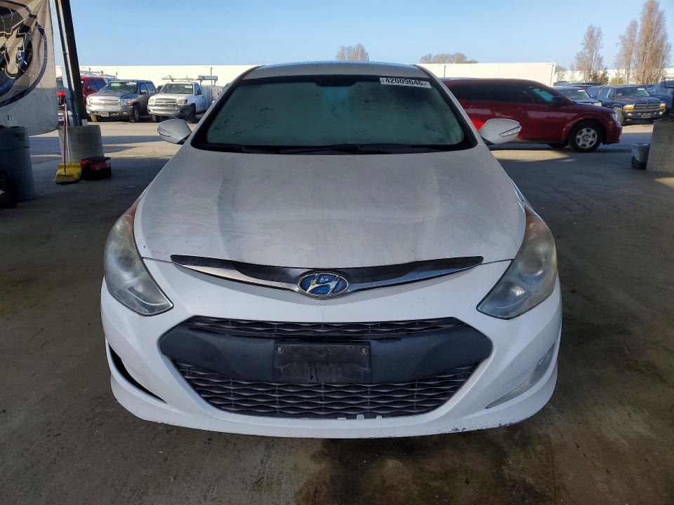 2013 Hyundai Sonata hybrid VIN KMHEC4A40DA069062 COPART salvage auction — REAR END, Ca - Dis/Dlr/Exp Lien Papers-Salv, sold $500 on 2026-07-22 (photo 5)