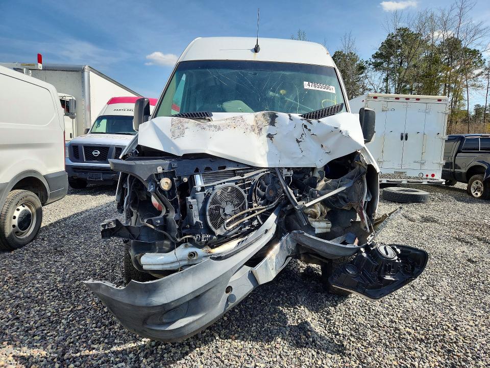 2014 Freightliner Sprinter 2500 VIN WDYPE8DC3E5892360 COPART salvage auction — FRONT END, VA - CERT OF TITLE - SALVAGE, sold $175 on 2026-07-15 (photo 5)