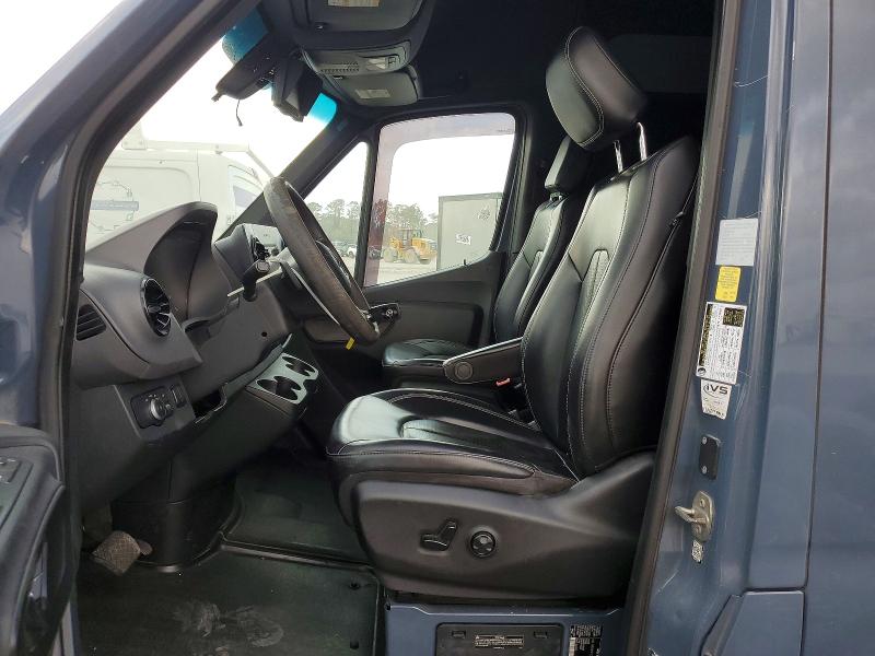 2019 Mercedes-benz Sprinter VIN WD4PF1CD8KP153078 COPART salvage auction — ALL OVER, Tx - Salvage Vehicle Title, sold $3,750 on 2026-07-17 (photo 7)