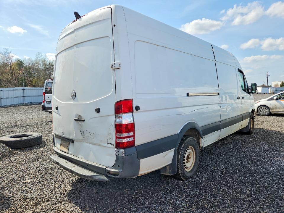 2014 Freightliner Sprinter 2500 VIN WDYPE8DC3E5892360 COPART salvage auction — FRONT END, VA - CERT OF TITLE - SALVAGE, sold $175 on 2026-07-15 (photo 3)