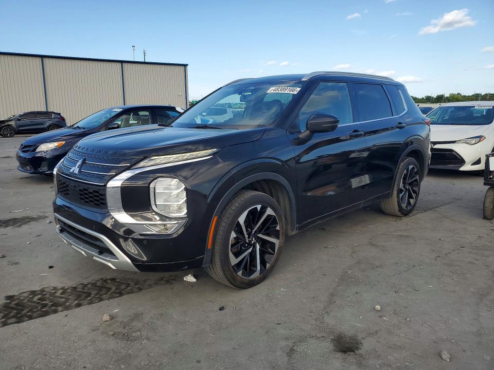 2022 Mitsubishi Outlander VIN JA4J3VA85NZ014616 COPART salvage auction — MINOR DENT/SCRATCHES, Fl - Certificate Of Title (P), sold $10,500 on 2026-07-08 (photo 1)
