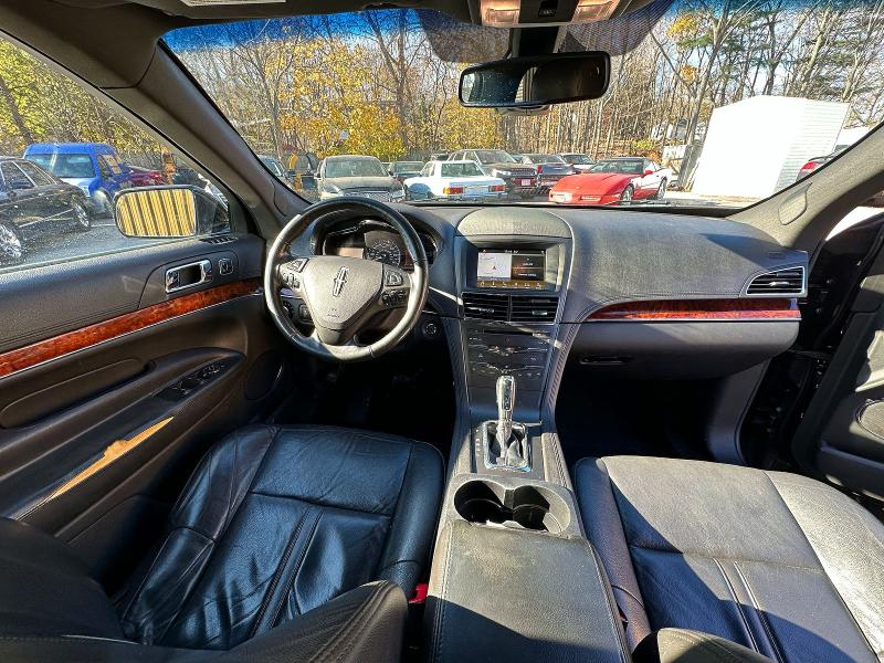 2018 Lincoln Mkt VIN 2LMHJ5NK6JBL02688 COPART salvage auction — NORMAL WEAR, Va - Certificate Of Title (P), sold $1,500 on 2026-07-29 (photo 9)