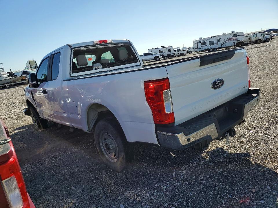 2019 Ford VIN 1FT7X2A61KED15033 COPART salvage auction — FRONT END, Tx - Certificate Of Title, sold $3,850 on 2026-08-31 (photo 2)