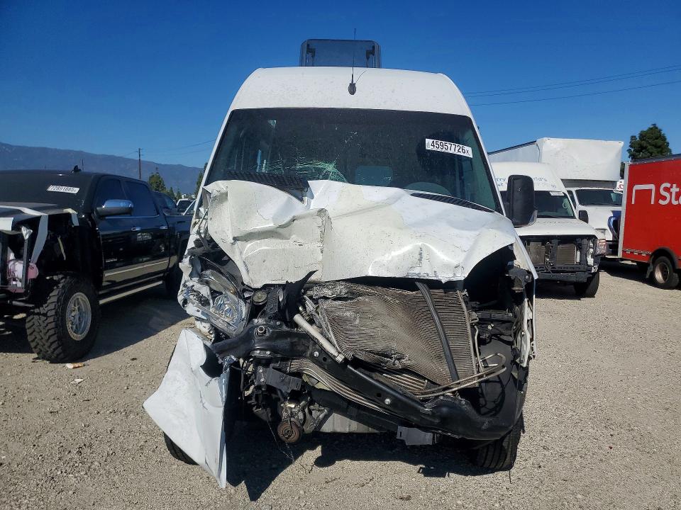 2013 Mercedes-benz Sprinter VIN WDZPE7CC7D5789156 COPART salvage auction — FRONT END, Ca - Salvage Certificate, sold $1,000 on 2026-07-08 (photo 5)