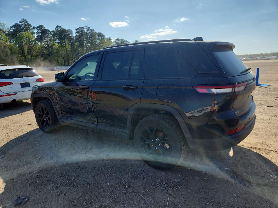 2025 Jeep Cherokee VIN 1C4RJGAG1SC319935 COPART salvage auction — SIDE, Tn - Salvage Certificate (P), sold $16,900 on 2026-07-31 (photo 2)