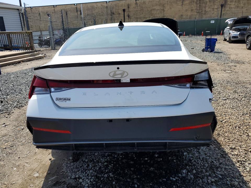 2025 Hyundai Elantra VIN KMHLM4DG8SU918022 COPART salvage auction — ALL OVER, Md - Cert Of Salvage > 75% Damage, sold $27,925 on 2026-09-22 (photo 6)