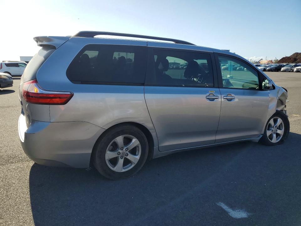 2017 Toyota Sienna VIN 5TDKZ3DC6HS808544 COPART salvage auction — FRONT END, Hi - Certificate Of Salvage, sold $35 on 2026-07-20 (photo 3)