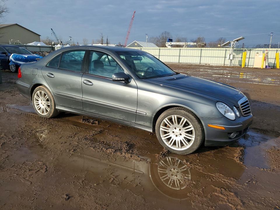 2008 Mercedes-benz E-class VIN WDBUF87XX8B267954 COPART salvage auction — REAR END, Pa - Certificate Of Salvage, sold $500 on 2026-07-15 (photo 4)