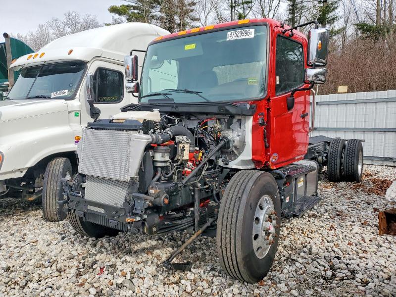 2026 Hino Hino l7 VIN 5PVNV7GMXT5T50011 COPART salvage auction — FRAME DAMAGE, MA - CERT OF TITLE-SALVAGE, sold $1,350 on 2026-07-30 (photo 2)