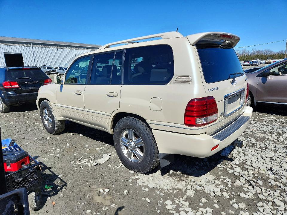 2006 Lexus Lx 470 VIN JTJHT00W064018656 COPART salvage auction — MINOR DENT/SCRATCHES, Mt - Certificate Of Title (P), sold $7,900 on 2026-07-28 (photo 2)