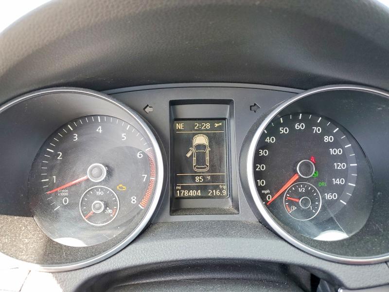 2013 Volkswagen Golf VIN WVWDB7AJ2DW097085 COPART salvage auction — MINOR DENT/SCRATCHES, Ca - Dis/Dlr/Exp Only Clean Title, sold $275 on 2026-07-09 (photo 9)