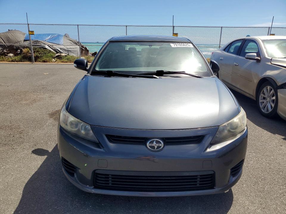 2013 Scion Tc VIN JTKJF5C7XD3056694 COPART salvage auction — SIDE, Hi - Certificate Of Salvage, sold $2 on 2026-07-20 (photo 5)