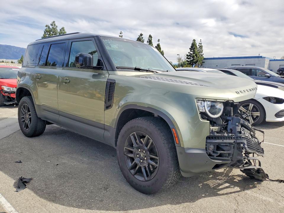 2023 Land rover Defender VIN SALEJ7EX7P2204383 COPART salvage auction — FRONT END, Salvage Title, sold $17,600 on 2026-07-23 (photo 4)
