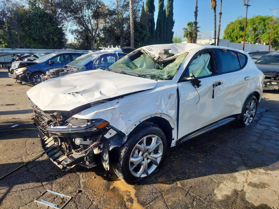 2024 Dodge Hornet VIN ZACPDFCW4R3A31787 COPART salvage auction — ROLLOVER, Ca - Non-Repairable Vehicle Cert, sold $1,450 on 2026-07-28 (photo 1)