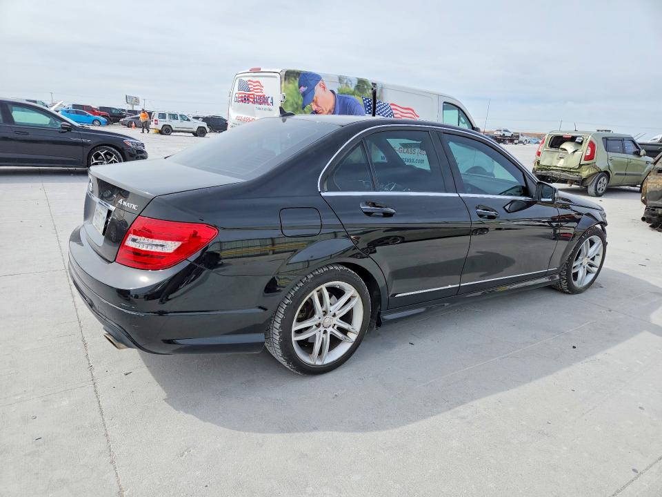 2012 Mercedes-benz C-klasse VIN WDDGF8BB9CR227221 COPART salvage auction — FRONT END, Tx - Salvage Vehicle Title, sold $250 on 2026-07-28 (photo 3)