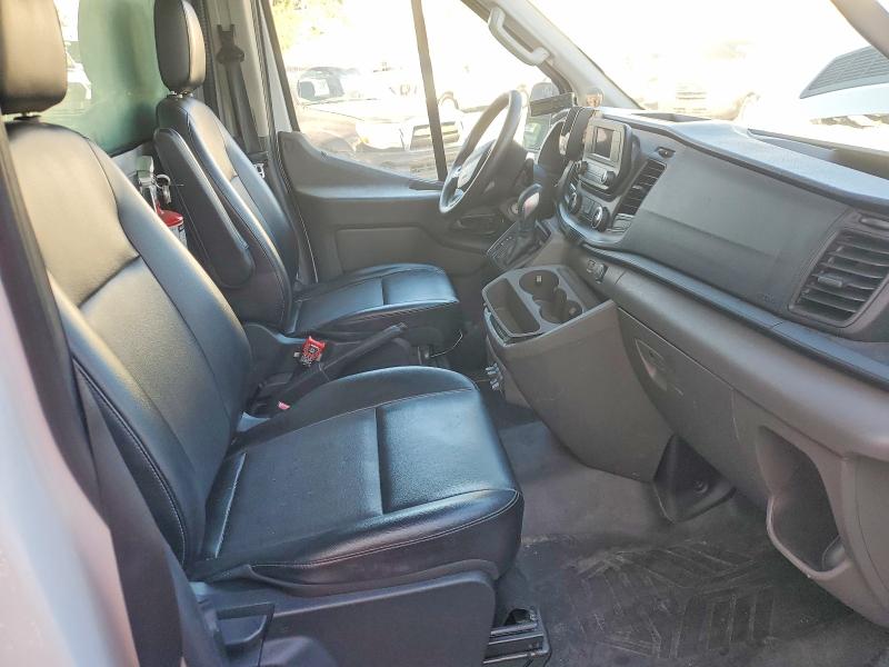 2020 Ford Transit VIN 1FDBW5Z8XLKB24942 COPART salvage auction — MINOR DENT/SCRATCHES, Fl - Certificate Of Title, sold $7,500 on 2026-07-29 (photo 5)