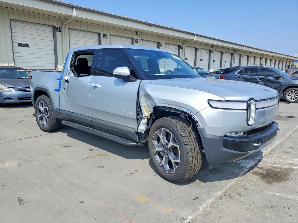 2023 Rivian R1t VIN 7FCTGBAA9PN025045 COPART salvage auction — SIDE, Ky - Cert Of Title-Salvage, sold $23,200 on 2026-07-27 (photo 4)
