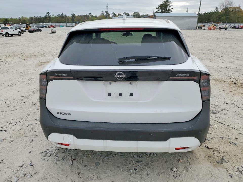 2025 Nissan Kicks VIN 3N8AP6CA5SL301543 COPART salvage auction — SIDE, Ga - Cert Of Title-Salvage, sold $8,600 on 2026-07-27 (photo 6)