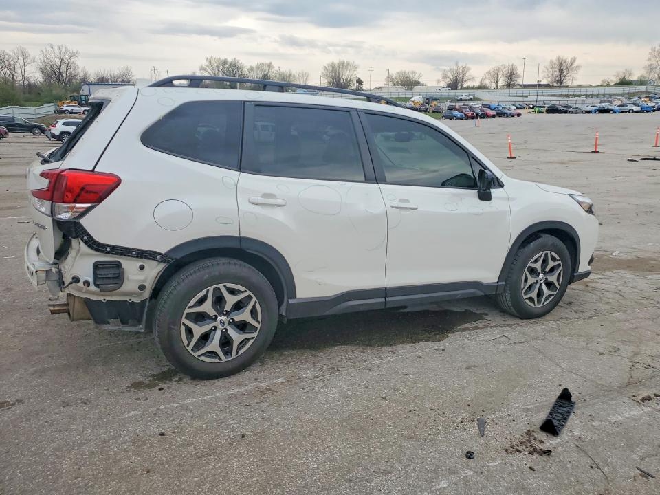 2022 Subaru Forester VIN JF2SKADCXNH407928 COPART salvage auction — WATER/FLOOD, Mo - Salvage Certificate Of Title, sold $6,700 on 2026-07-24 (photo 3)