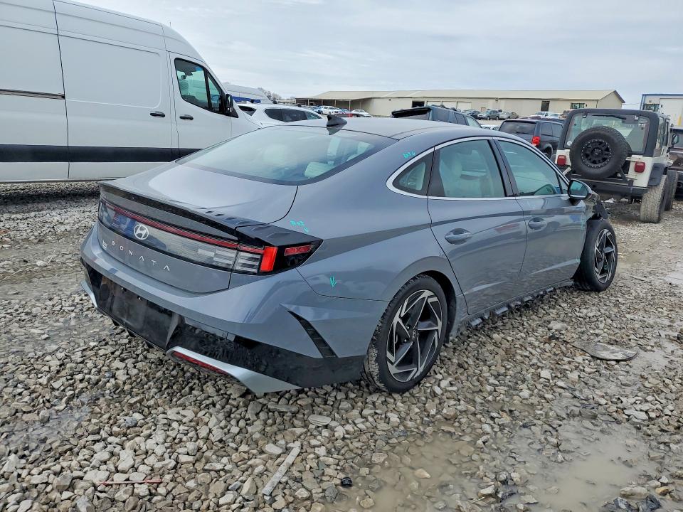 2024 Hyundai Sonata VIN KMHL14JA2RA382043 COPART salvage auction — FRONT END, Tn - Salvage Certificate, sold $8,000 on 2026-07-09 (photo 3)