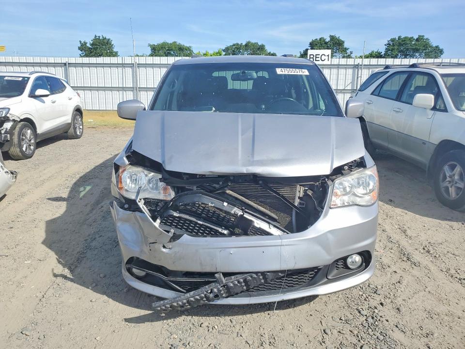 2017 Dodge Grand caravan VIN 2C4RDGCG3HR625488 COPART salvage auction — FRONT END, Ca - Salvage Certificate, sold $1,550 on 2026-07-02 (photo 5)