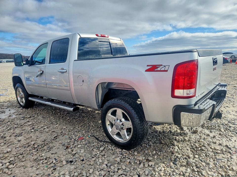 2013 Gmc SIERRA VIN 1GT120E87DF111337 COPART salvage auction — FRONT END, In - Certificate Of Title, sold $7,700 on 2026-07-30 (photo 2)