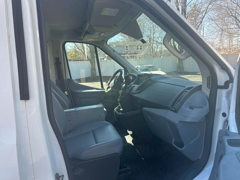 2017 Ford Transit VIN 1FDBW5PM2HKB09021 COPART salvage auction — MINOR DENT/SCRATCHES, Pa - Cert Of Title (P), sold $7,200 on 2026-07-09 (photo 5)