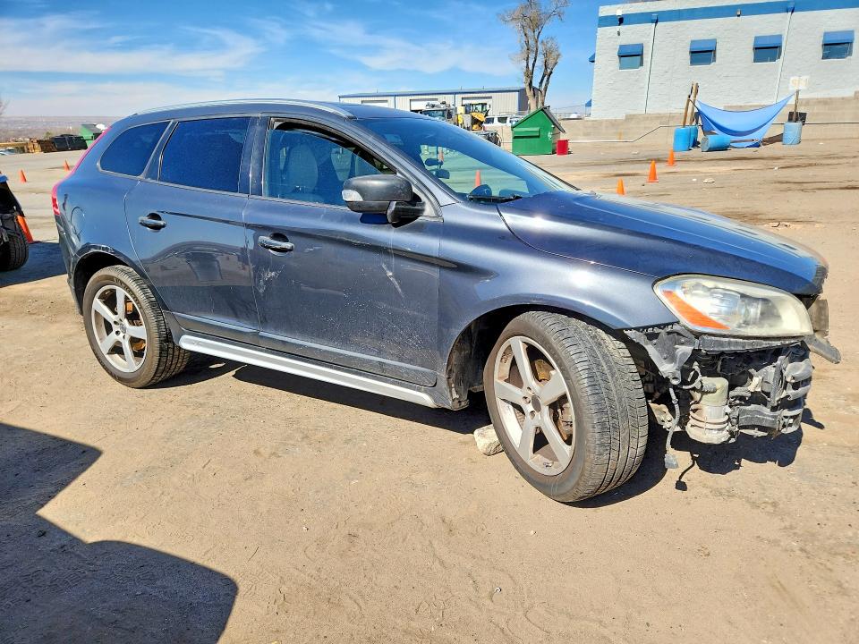 2013 Volvo Xc60 VIN YV4902DZ8D2369241 COPART salvage auction — FRONT END, Nm - Cert Of Title-Salvage, sold $775 on 2026-08-20 (photo 4)