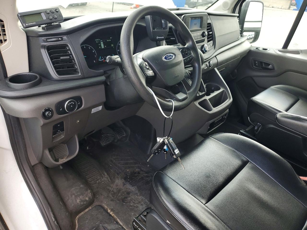 2021 Ford Transit VIN 1FDBW5Z85MKA84383 COPART salvage auction — Normal Wear, FL - CERTIFICATE OF TITLE, sold $7,500 on 2026-09-08 (photo 8)