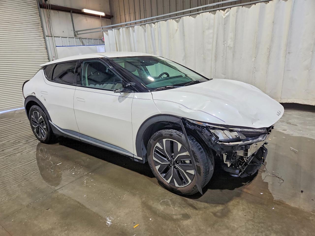 2024 Kia EV6 VIN KNDC3DLC5R5183218 COPART salvage auction — Front End, MO - CERT OF TITLE-REPOSSESSED, sold $5,700 on 2026-07-02 (photo 4)