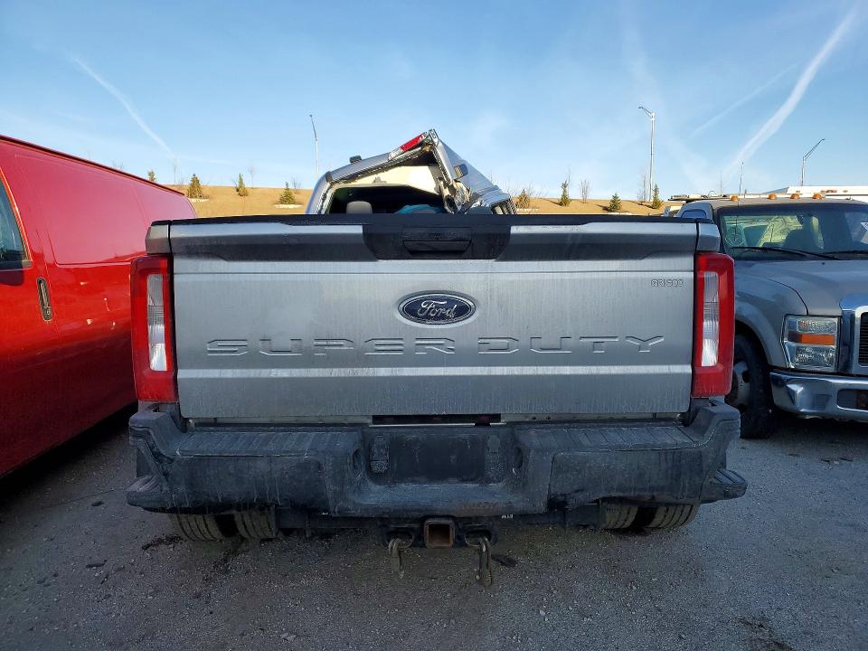 2024 Ford F-350 super duty VIN 1FT8W3DT5REE84738 COPART salvage auction — SIDE, IN - CERT OF TITLE-SALVAGE TITLE, sold $11,400 on 2026-07-15 (photo 6)
