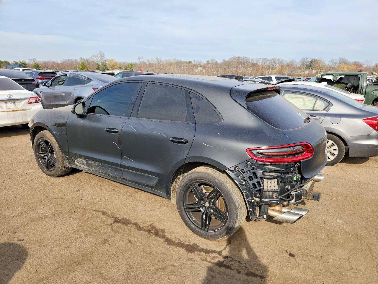 2015 Porsche Macan VIN WP1AB2A59FLB50375 COPART salvage auction — Front End, CT - CERT OF TITLE-SALVAGE, sold $4,400 on 2026-06-30 (photo 2)