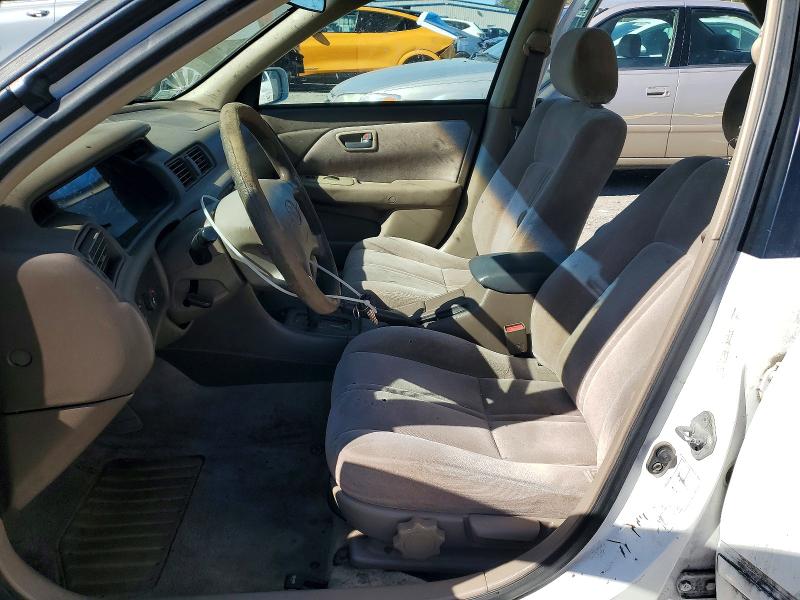 1998 Toyota Camry VIN 4T1BG22K2WU839949 COPART salvage auction — FRONT END, Ca - Dis/Dlr/Exp App For Dup Clean, sold $350 on 2026-07-02 (photo 7)