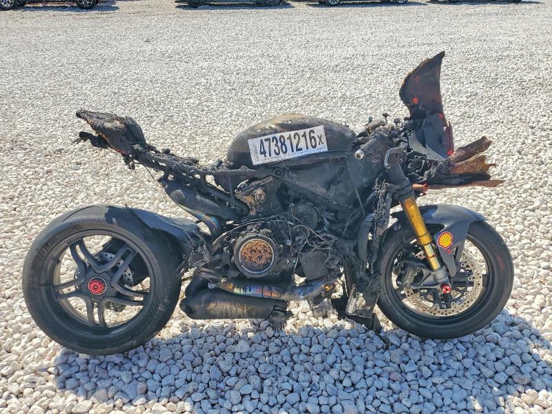 2023 Ducati Panigale VIN ZDMHAATW8PB009456 — COPART salvage auction photo
