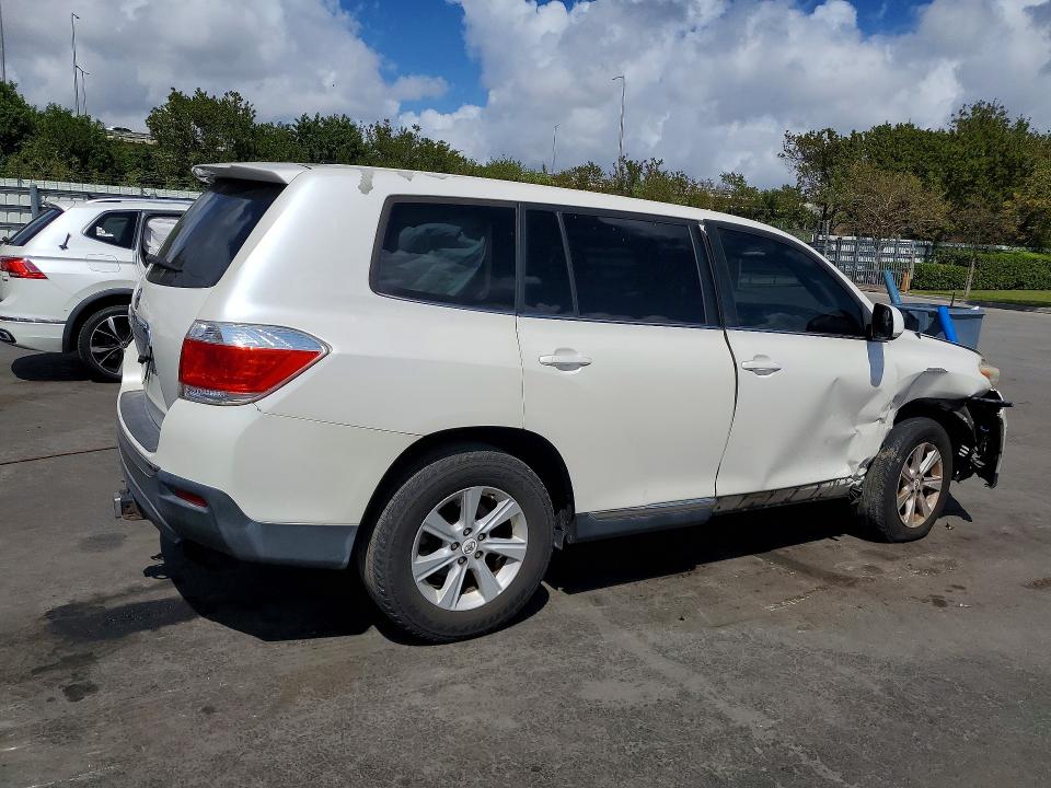 2012 Toyota Highlander VIN 5TDZA3EH5CS025448 COPART salvage auction — SIDE, Fl - Cert Of Title Slvg Rebuildable, sold $3,100 on 2026-07-29 (photo 3)