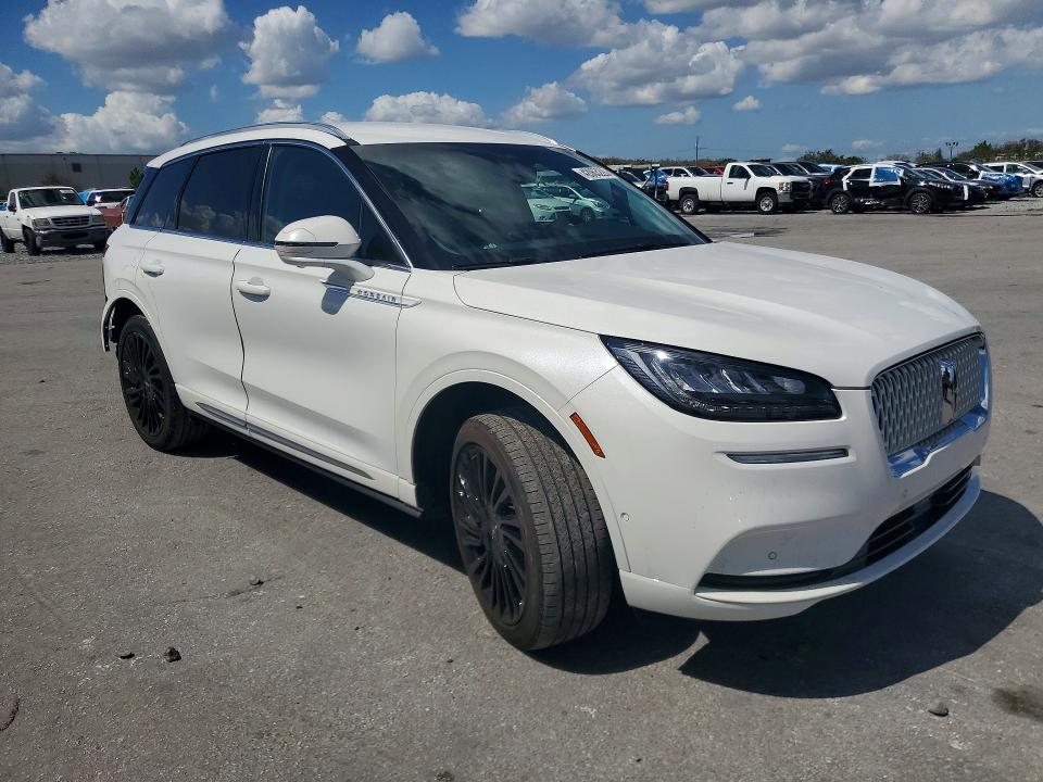 2022 Lincoln Corsair VIN 5LMCJ2C96NUL17404 COPART salvage auction — REAR END, Salvage Title, sold $7,100 on 2026-07-15 (photo 4)