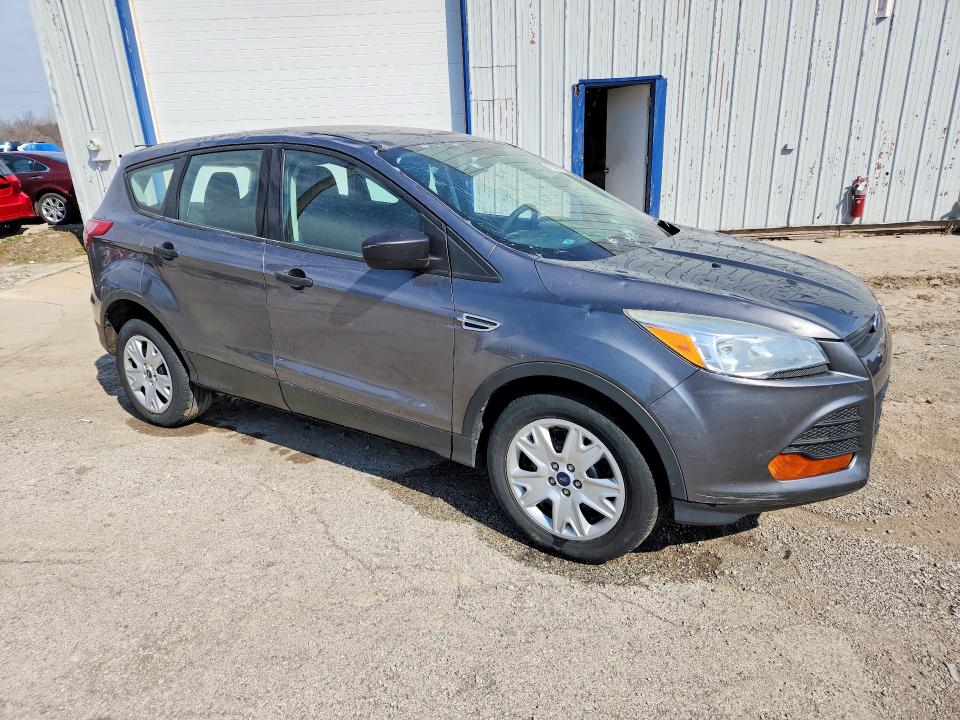 2014 Ford Escape VIN 1FMCU0F76EUA90658 COPART salvage auction — HAIL, Il - Salvage Certificate, sold $400 on 2026-07-03 (photo 4)