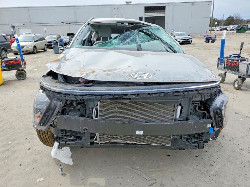 2024 Hyundai Kona VIN KM8HB3AB6RU119543 COPART salvage auction — ROLLOVER, Fl - Certificate Of Destruction, sold $4,250 on 2026-07-29 (photo 5)