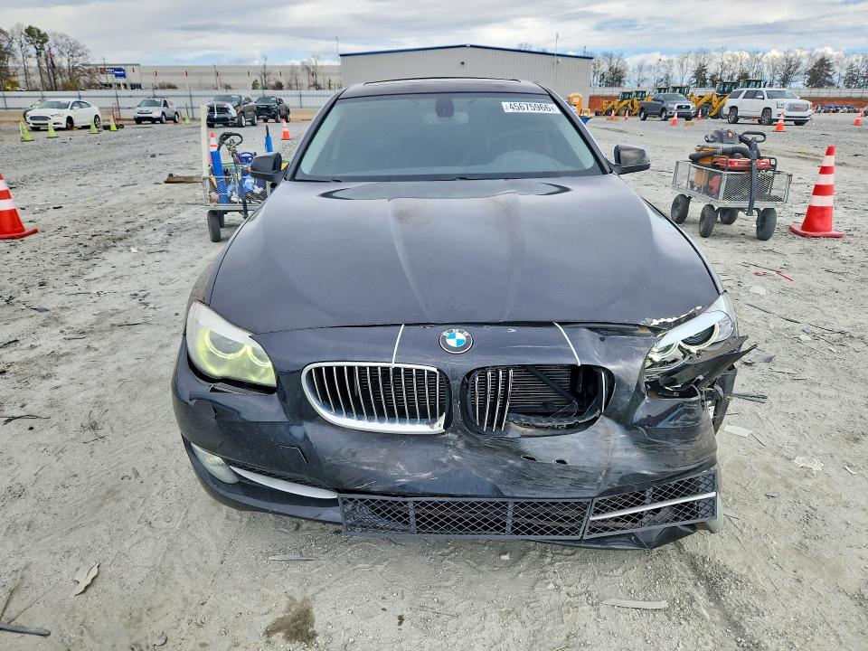 2011 BMW 5er VIN WBAFR7C59BC601972 COPART salvage auction — FRONT END, Sc - Cert Of Title-Salvage, sold $950 on 2026-07-06 (photo 5)
