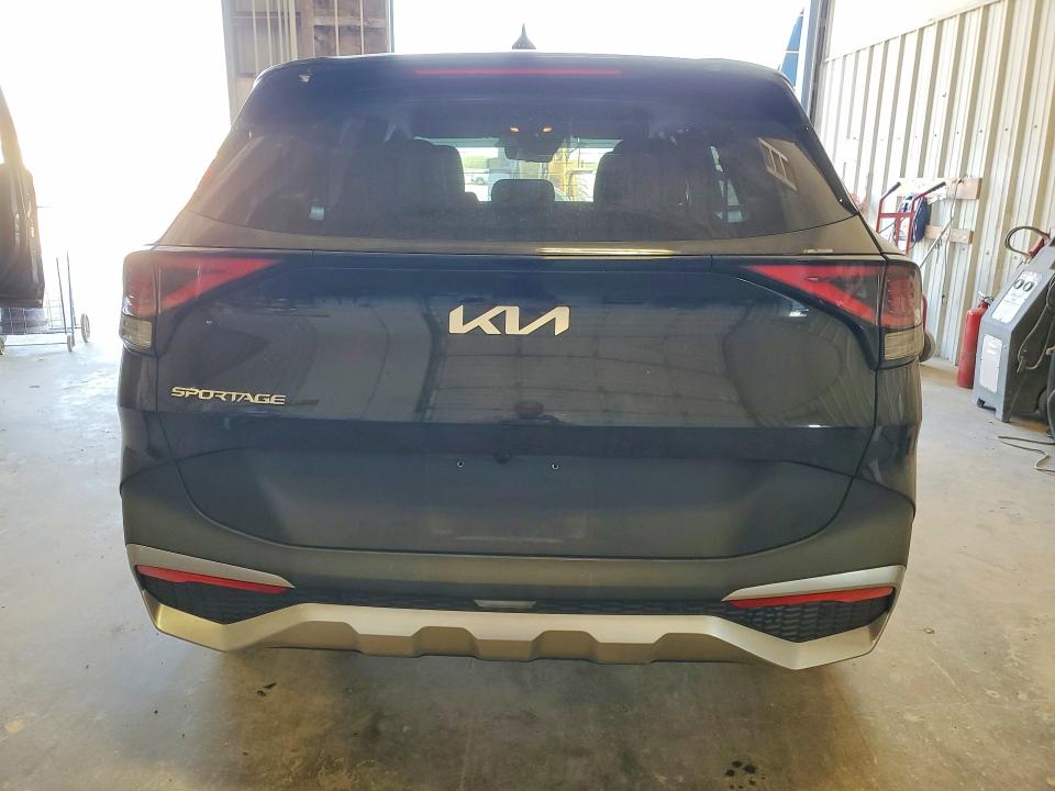 2025 Kia Sportage VIN KNDPU3DF2S7369228 COPART salvage auction — SIDE, Tx - Salvage Vehicle Title, sold $7,200 on 2026-07-10 (photo 6)